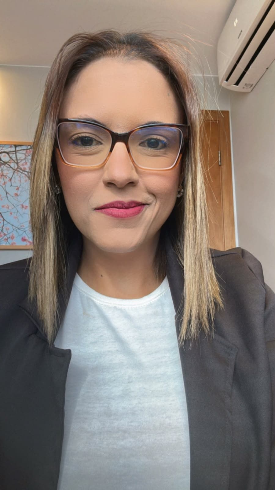 Retrato de Samyra Araújo, da equipe da Pausa Psicologia